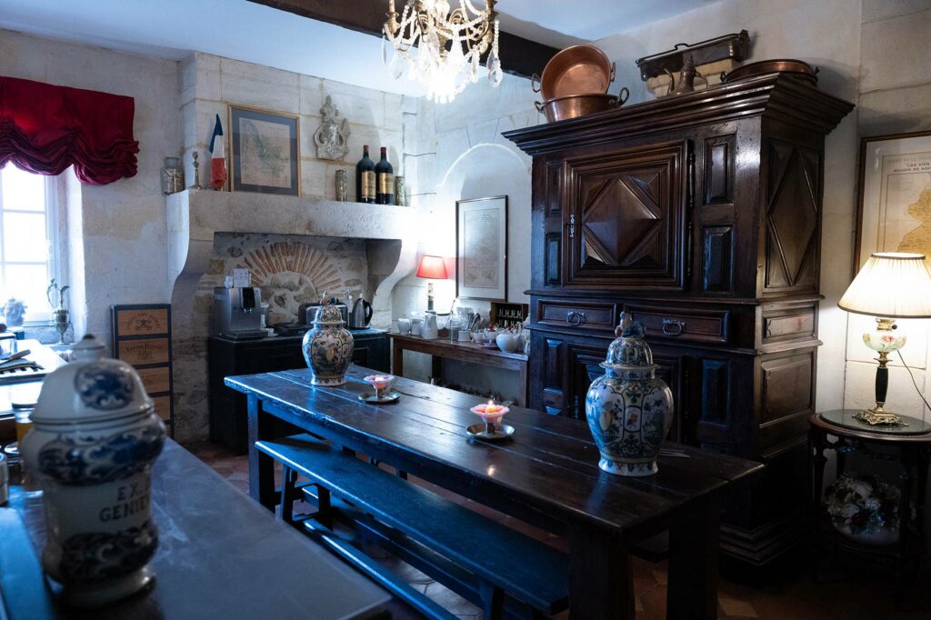 19. Salle des petits d�jeuners vue droite